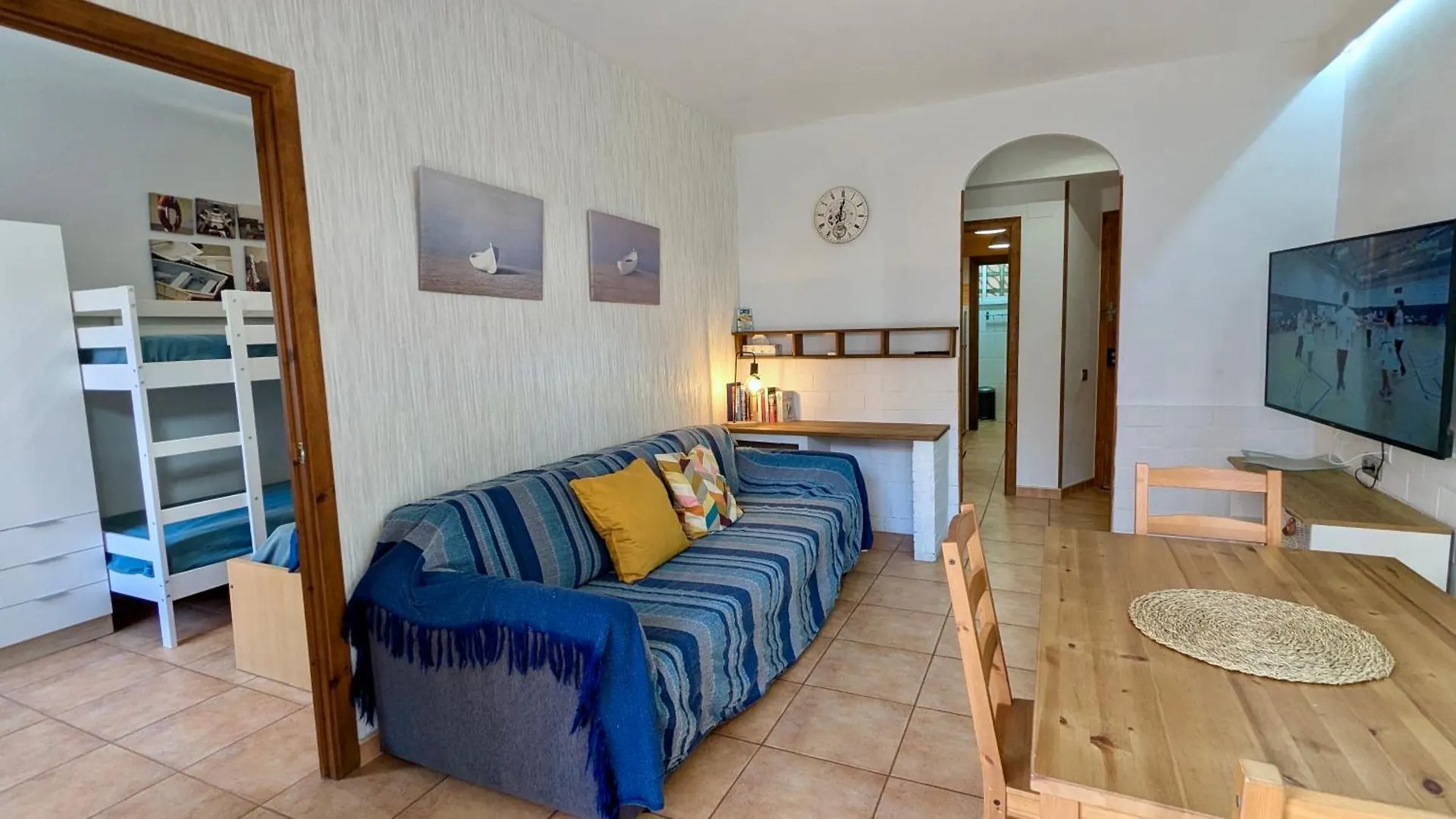 Apartamento Planta Baja Con Terraza En El Centro Tossa de Mar España
