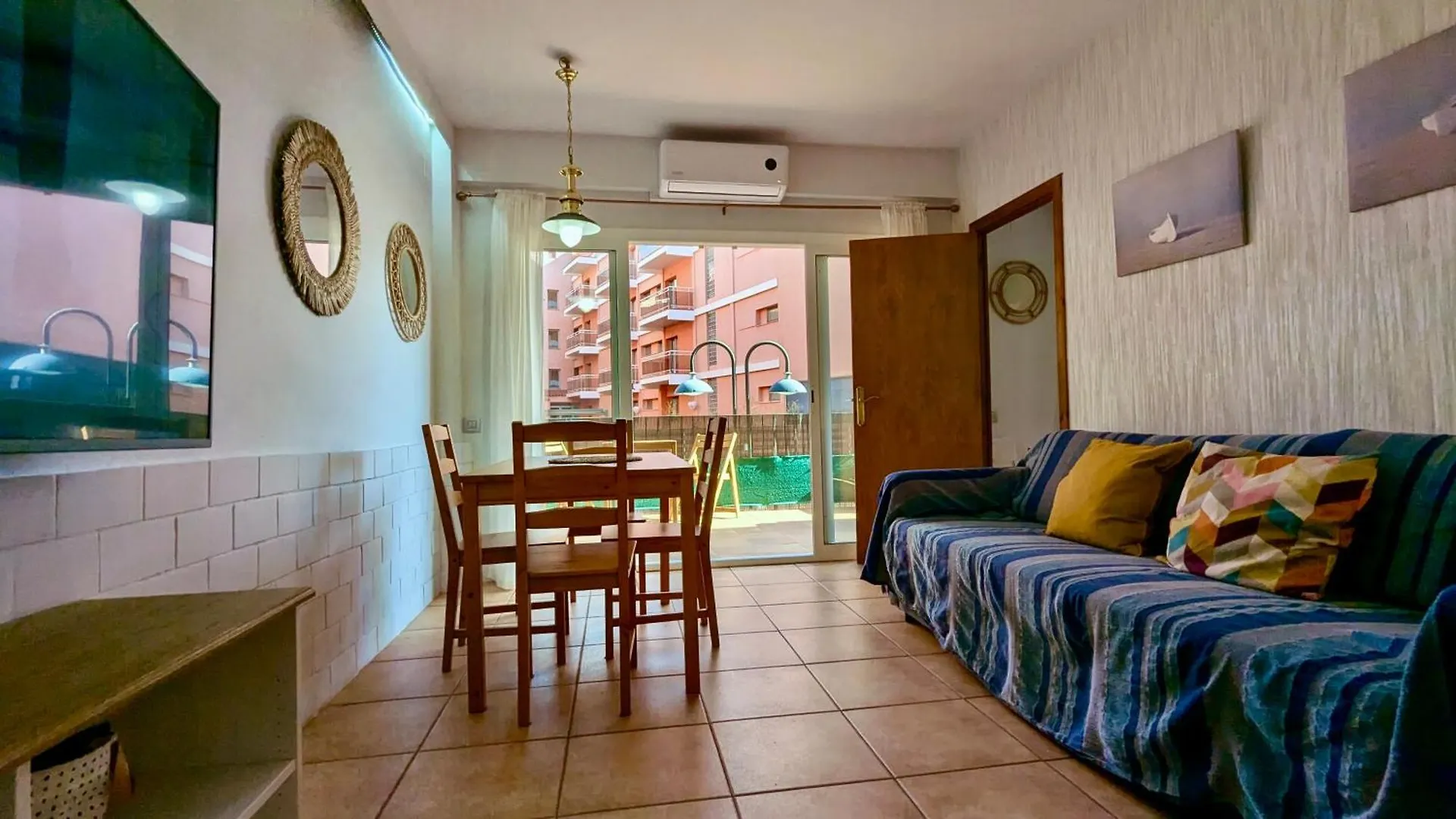 Apartamento Planta Baja Con Terraza En El Centro Tossa de Mar